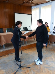 Община Видин връчи трудови договори по проект за младежка заетост