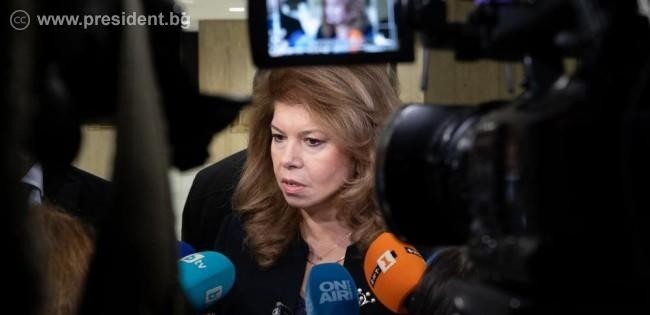 Подписването на дългосрочно споразумение с Украйна от служебен кабинет е неадекватно