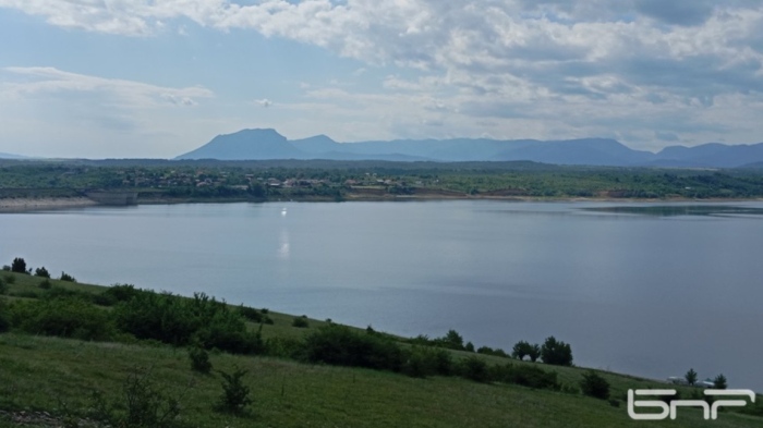 С близо метър се повиши нивото на язовир \