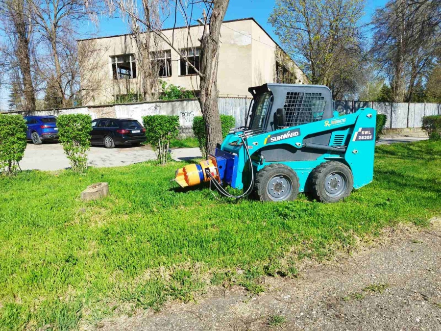 Община Видин закупи специализирана техника за премахване на дънери