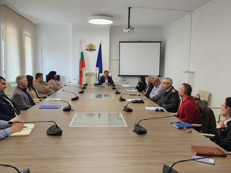 Областният управител свика работна среща във връзка с подготовката за изборите 