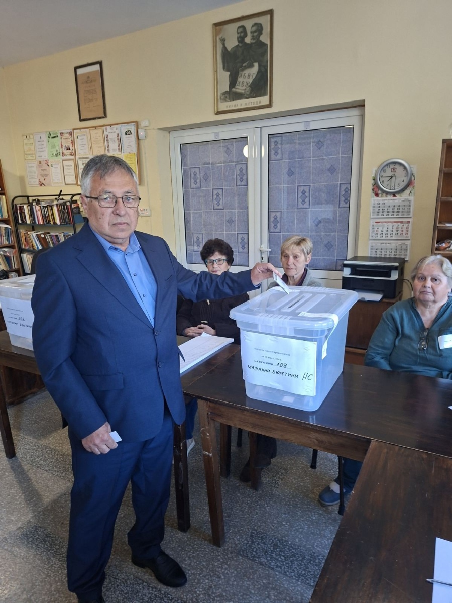 Областният управител на област Видин Иван Иванов даде своя глас 