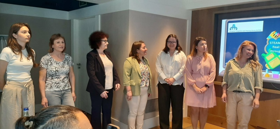 Учители от ППМГ „Акад. Иван Ценов“ Враца участваха в международно обучение в Барселона