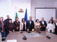 Областният управител отличи работодатели за безопасни условия на труд