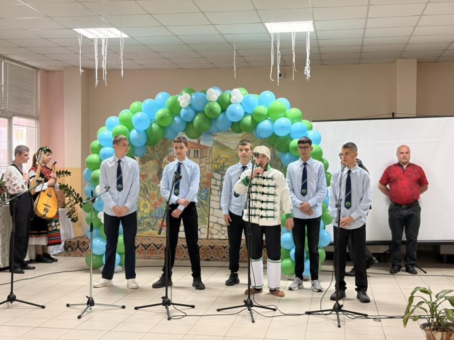 СУ „Никола Войводов“ отбеляза патронния си празник