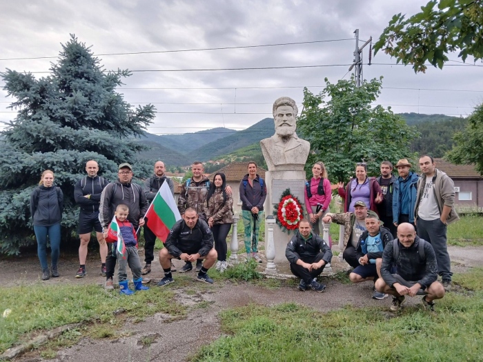 С поредица от възпоменателни прояви в община Мездра почитат паметта на Христо Ботев 