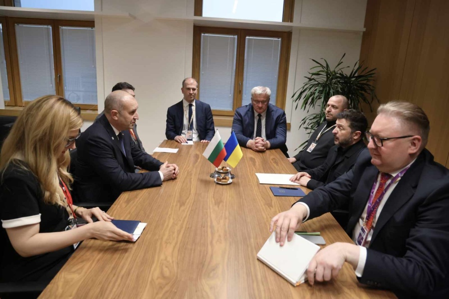  Румен Радев се срещна в Брюксел с президента на Украйна Володимир Зеленски