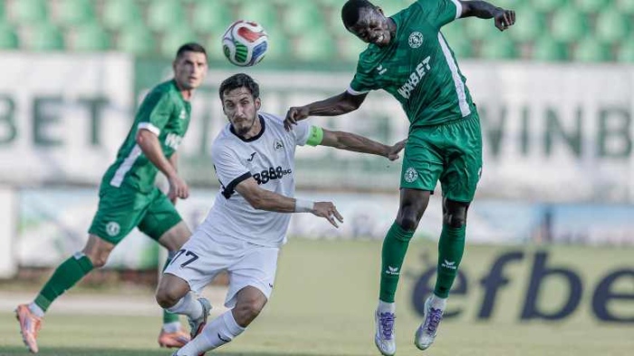 „Славия“ победи „Ботев“ Враца с 3:0 