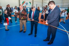 Откриха новия физкултурен салон на ИОУ „Васил Левски“