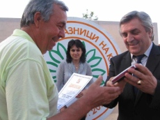 Доайенът на леката атлетика в Мездра Георги Митев навърши 80 години