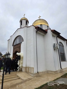 Българският патриарх Даниил откри нова църква във Врачанско