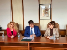 Областният управител участва в заседание  на Инспектората по образование